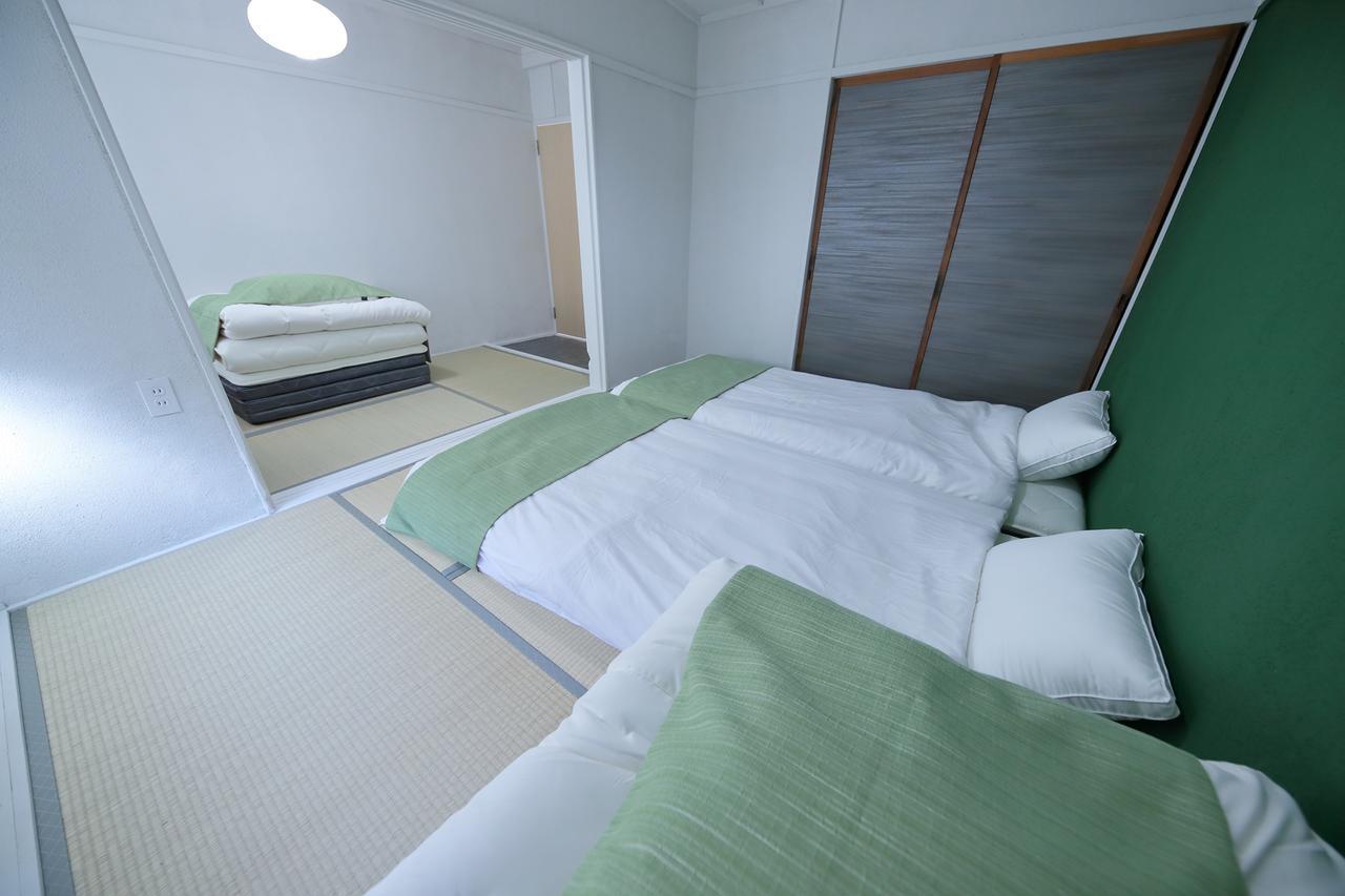 Raku Hostel Осака Екстер'єр фото