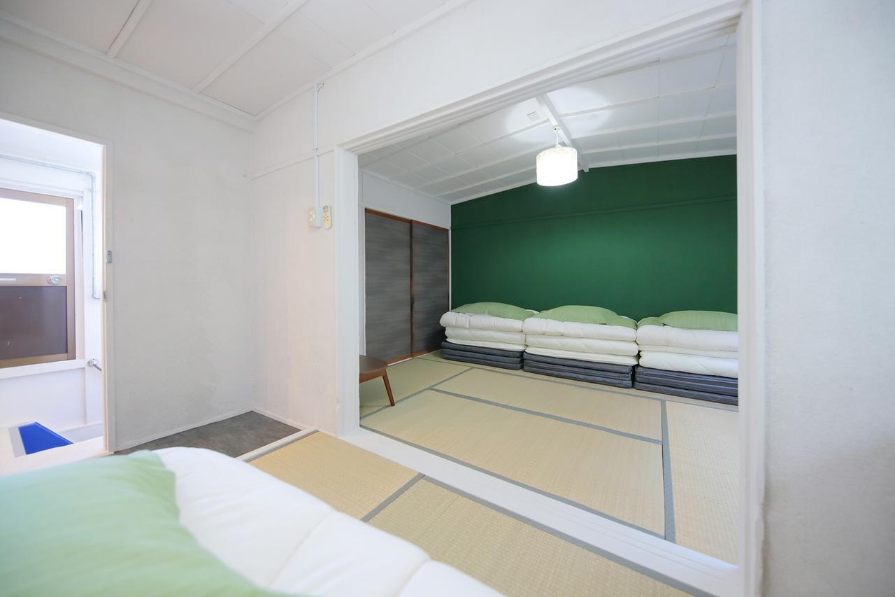 Raku Hostel Осака Екстер'єр фото