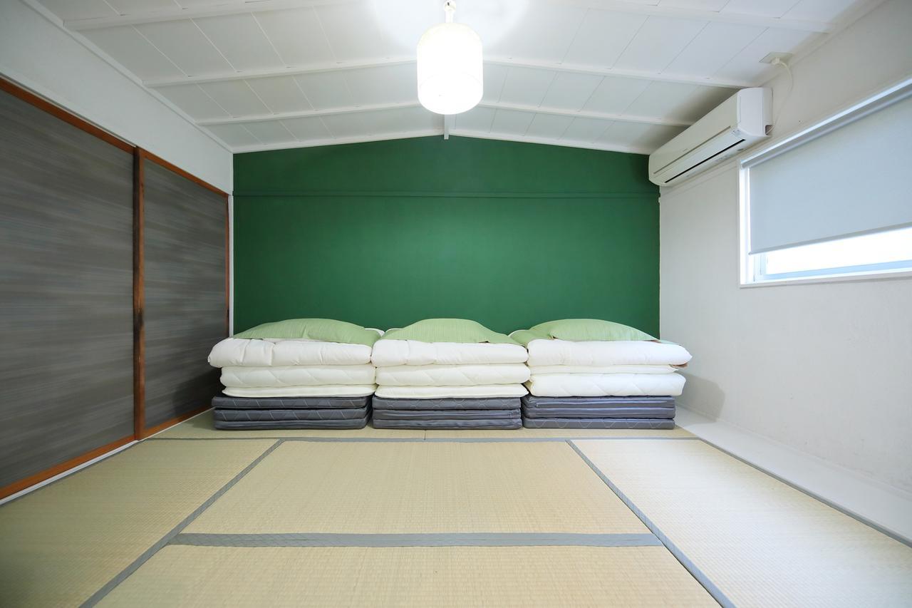 Raku Hostel Осака Екстер'єр фото