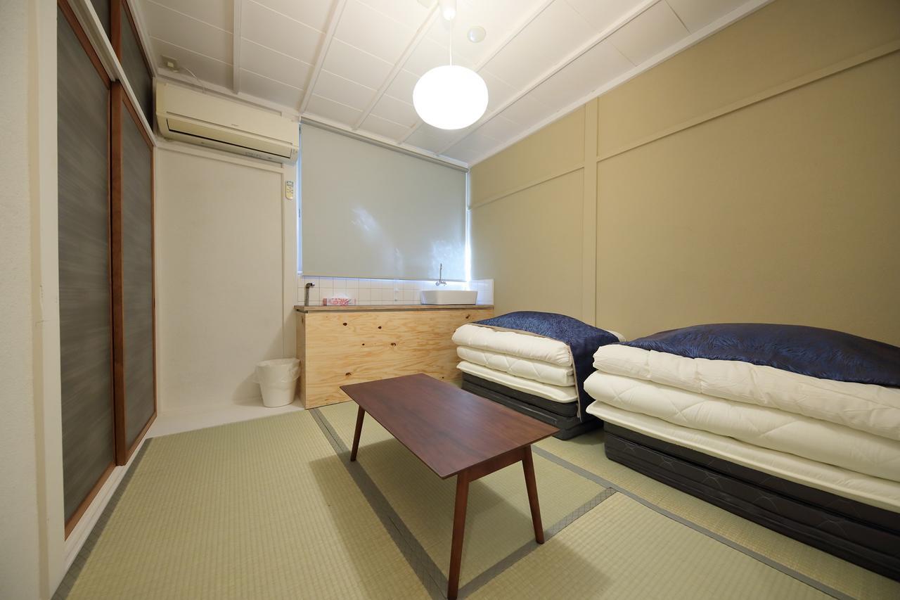 Raku Hostel Осака Екстер'єр фото